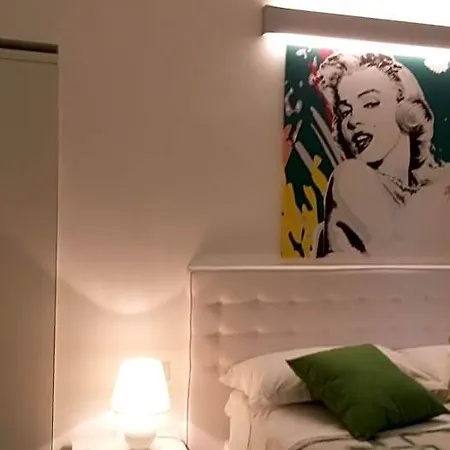 Divine 4* Rome